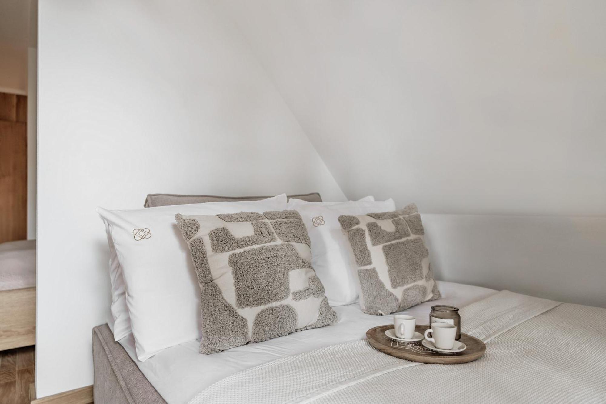 White Hills Aparthotel & Spa - Loft Affair Bialka Tatrzanska Bagian luar foto