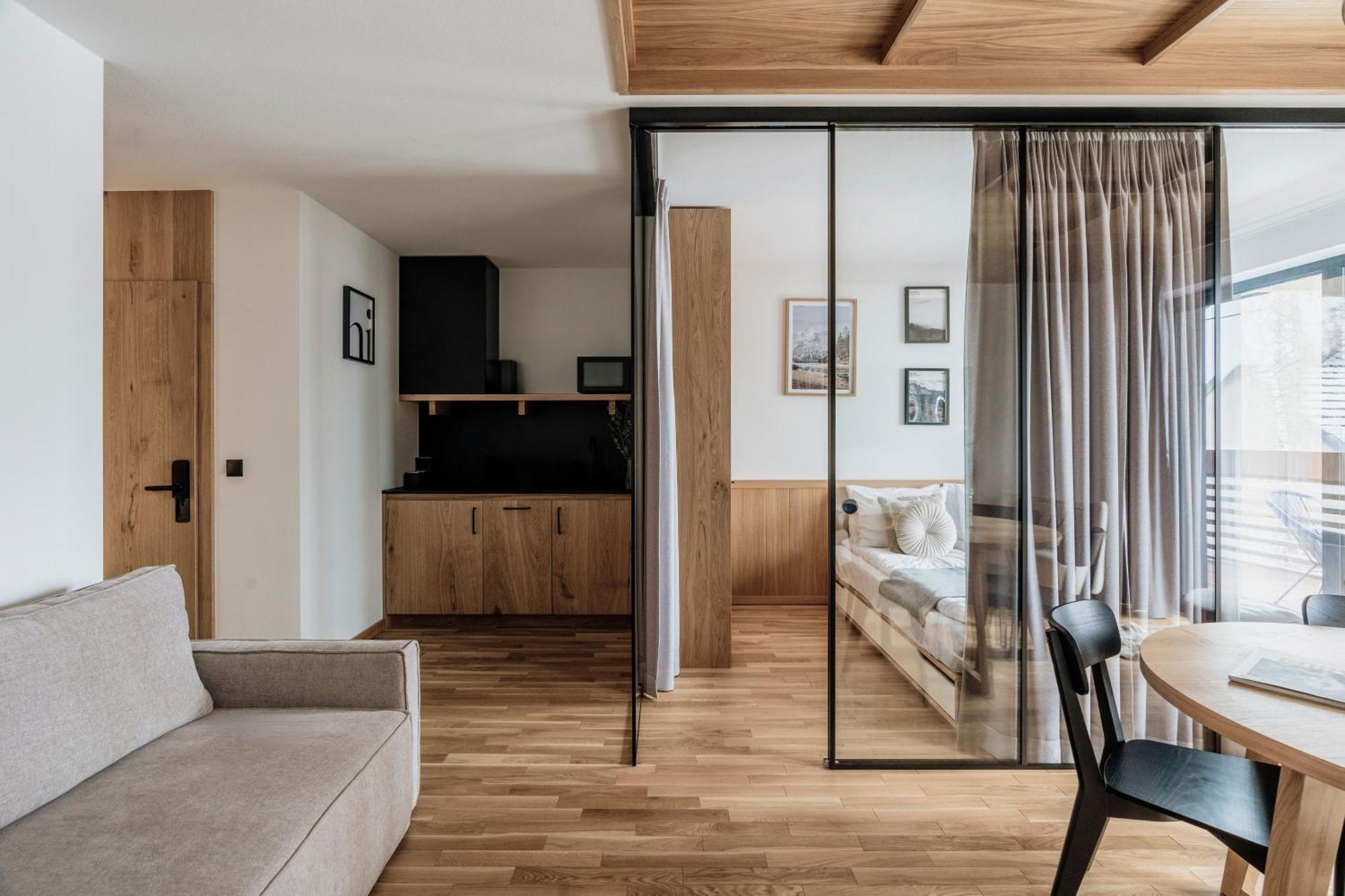White Hills Aparthotel & Spa - Loft Affair Bialka Tatrzanska Bagian luar foto